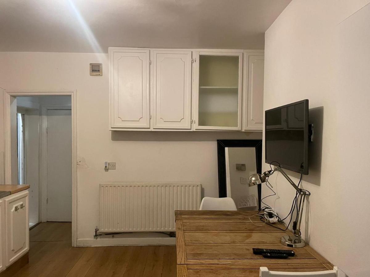 Balham, South London Spacious Guest House 1, 6 Rooms Available Exterior foto